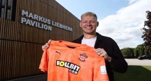 رسميًا.. رامسديل ينضم إلى ساوثهامبتون قادمًا من أرسنال